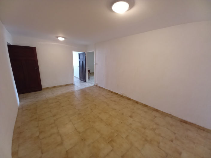 Image No.11-4 Bed House for sale