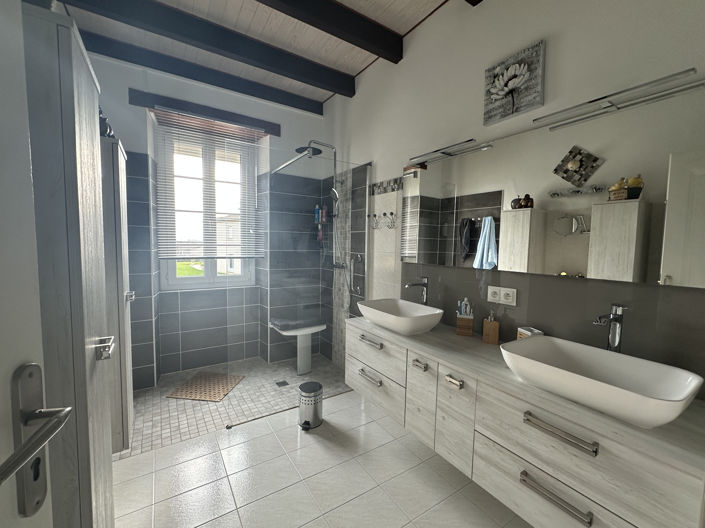 Image No.7-Maison de 4 chambres à vendre à Bourgougnague