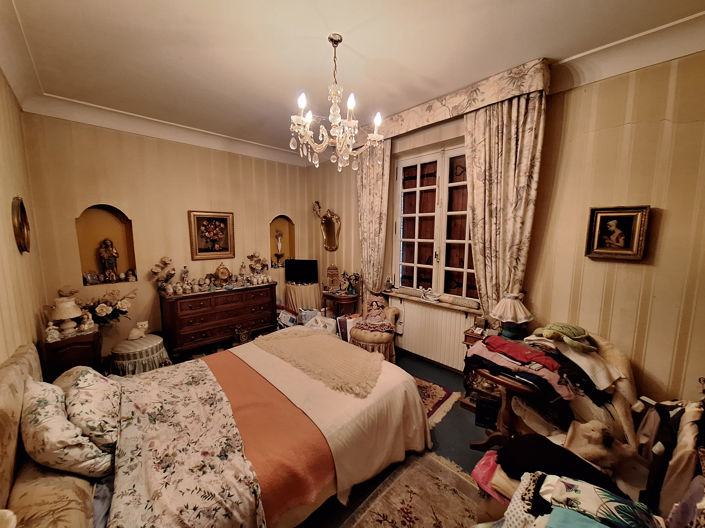 Image No.10-4 Bed House for sale