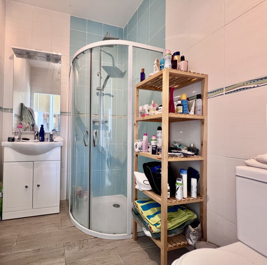 Image No.11-5 Bed House for sale