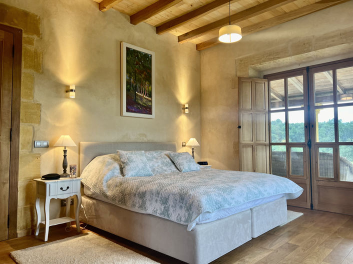 Image No.17-3 Bed Property for sale