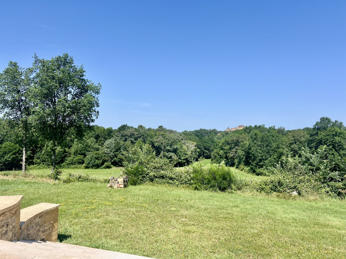 Image No.19-3 Bed Property for sale