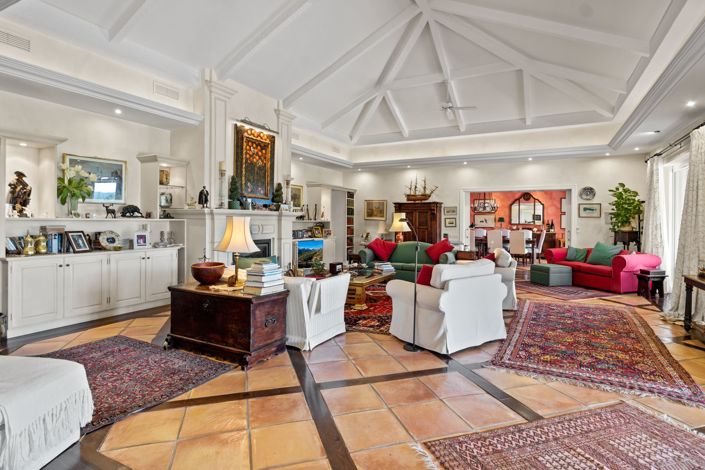 Image No.10-4 Bed Villa for sale