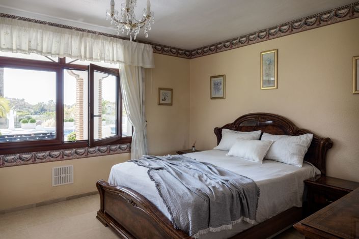 Image No.27-6 Bed Villa for sale