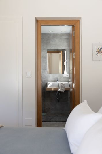 Image No.18-5 Bed Villa for sale