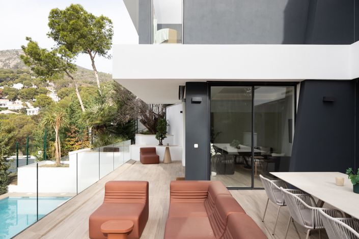 Image No.17-5 Bed Villa for sale