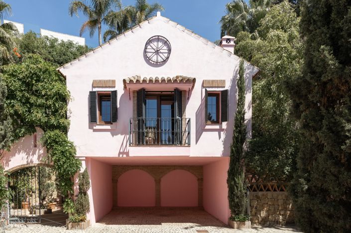 Image No.30-5 Bed Villa for sale