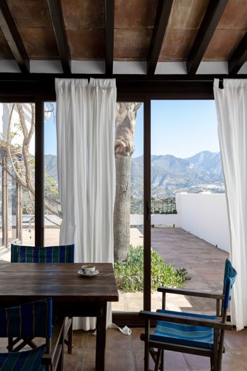 Image No.15-7 Bed Villa for sale