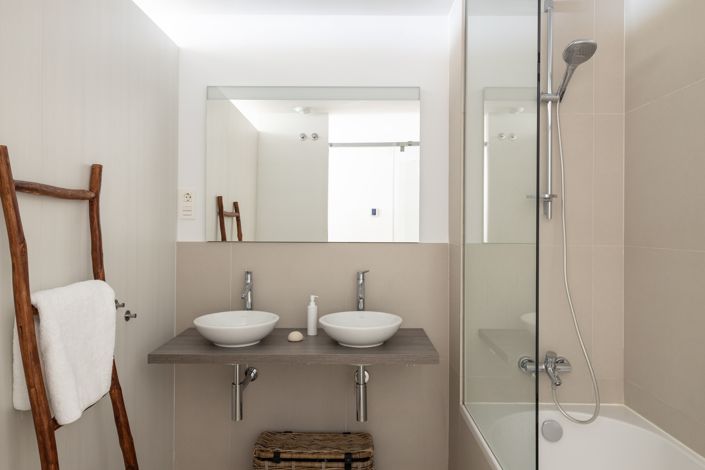 Image No.17-3 Bed Apartment for sale