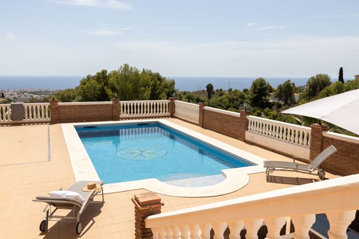 Image No.3-5 Bed Villa for sale