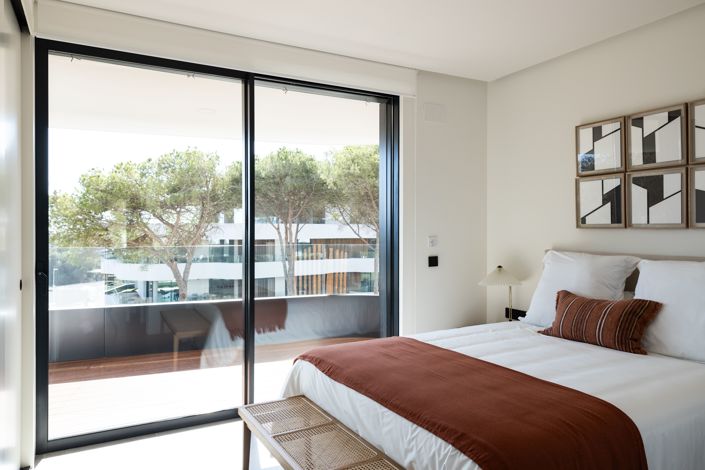 Image No.3-3 Bed Apartment for sale