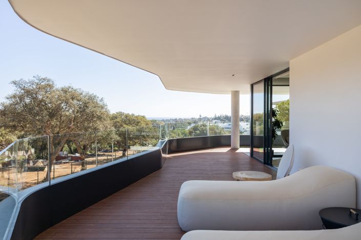 Image No.21-3 Bed Apartment for sale