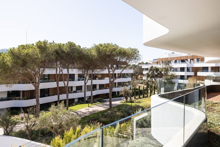 Image No.23-3 Bed Apartment for sale