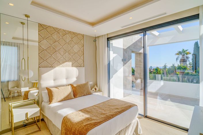 Image No.18-5 Bed Villa for sale