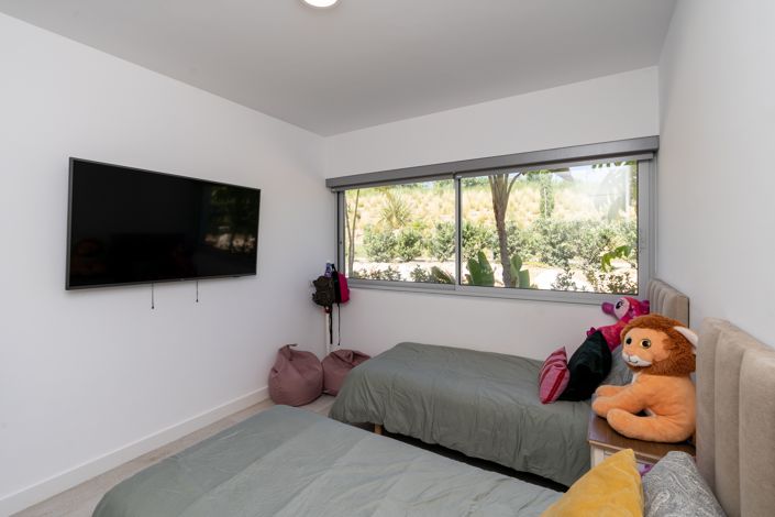 Image No.13-3 Bed Apartment for sale