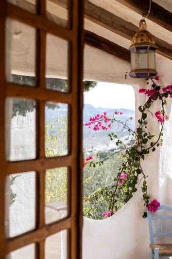 Image No.8-31 Bed Property for sale