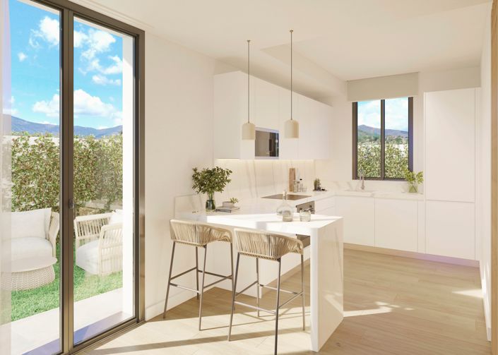 Image No.12-3 Bed Townhouse for sale