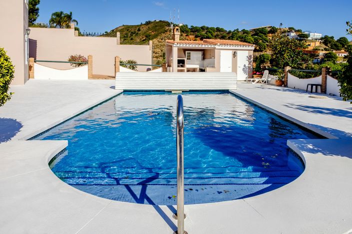 Image No.12-6 Bed Villa for sale