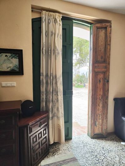 Image No.19-5 Bed House for sale