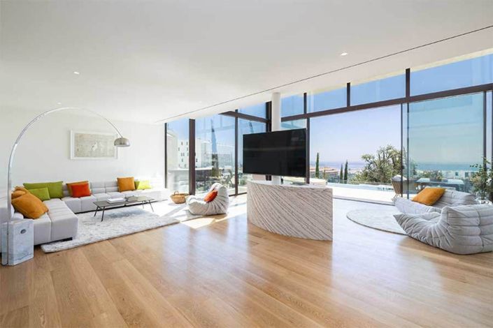 Image No.10-4 Bed Villa for sale