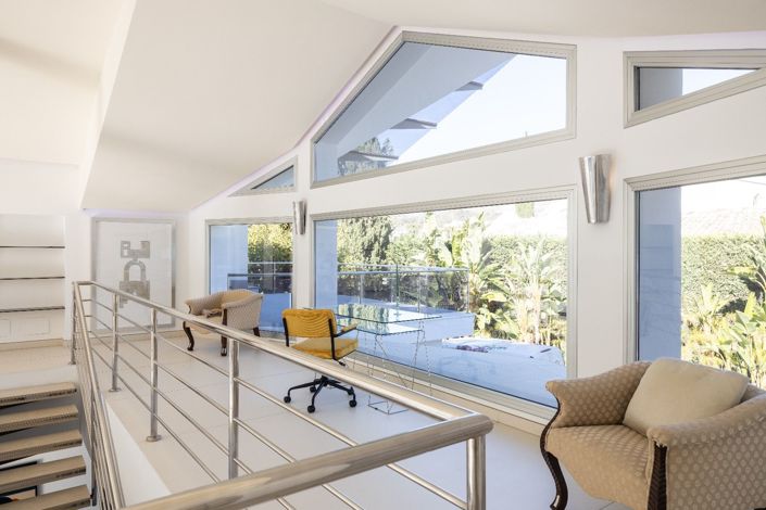 Image No.10-5 Bed Villa for sale