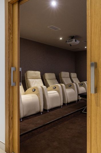 Image No.25-5 Bed Villa for sale