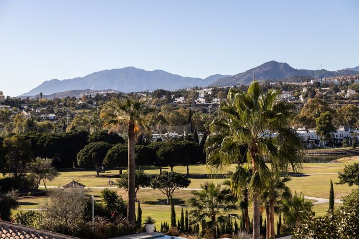 Image No.3-5 Bed Villa for sale