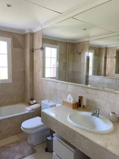 Image No.30-2 Bed Apartment for sale