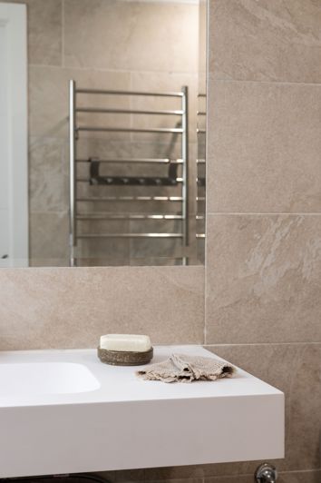 Image No.18-3 Bed Apartment for sale