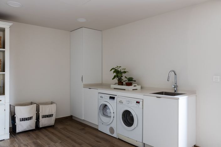 Image No.18-4 Bed House for sale