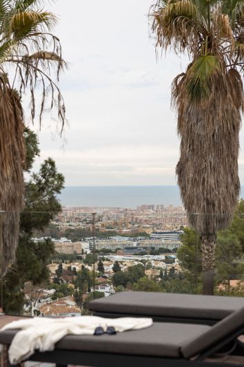 Image No.20-4 Bed House for sale