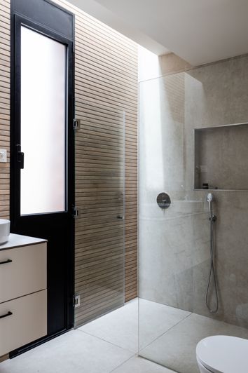 Image No.26-4 Bed House for sale