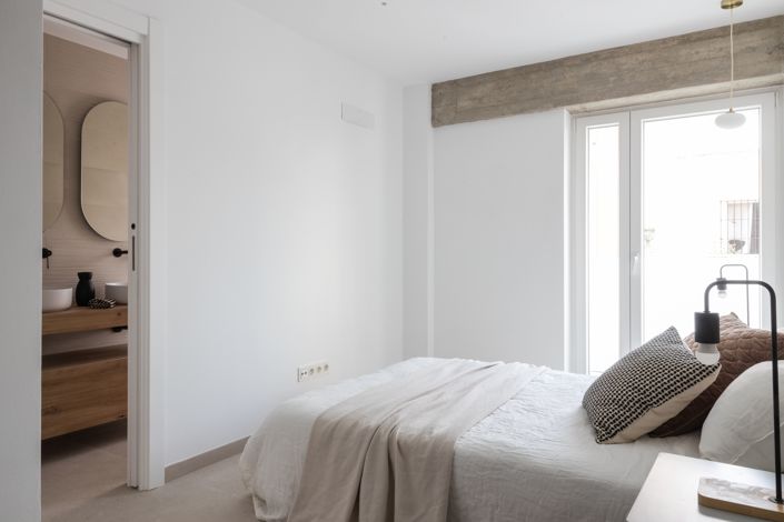 Image No.16-3 Bed Townhouse for sale