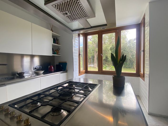 Image No.19-5 Bed House for sale