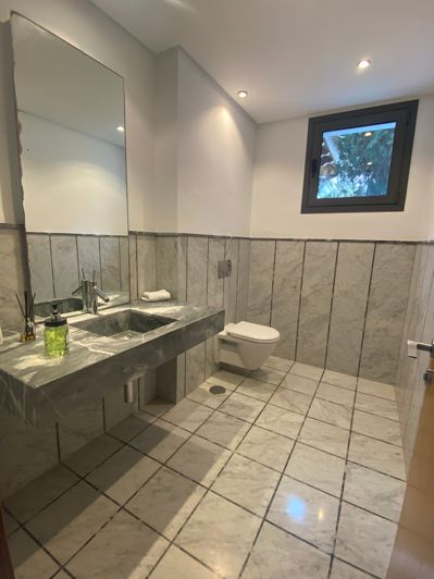 Image No.22-5 Bed House for sale