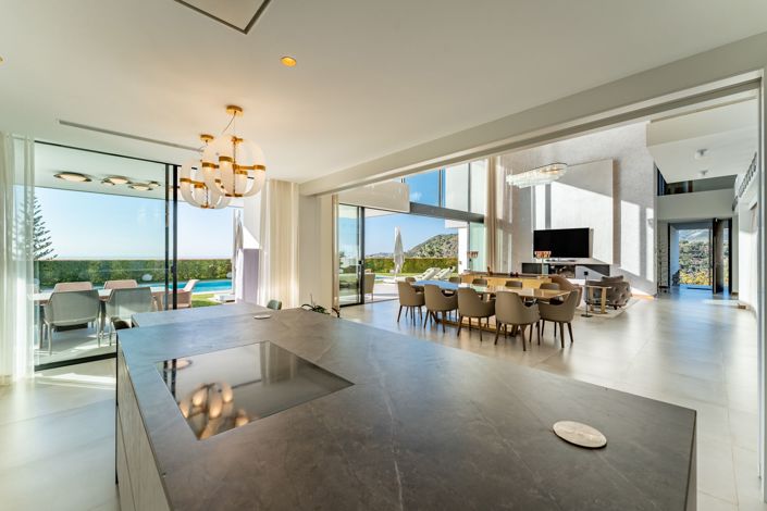 Image No.6-6 Bed Villa for sale