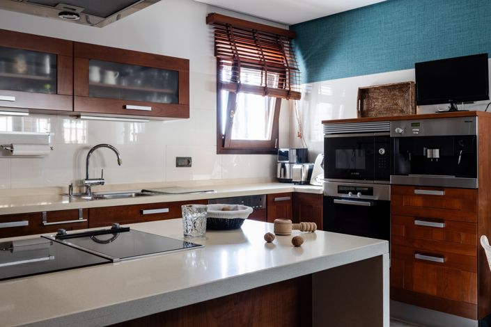 Image No.10-6 Bed House for sale