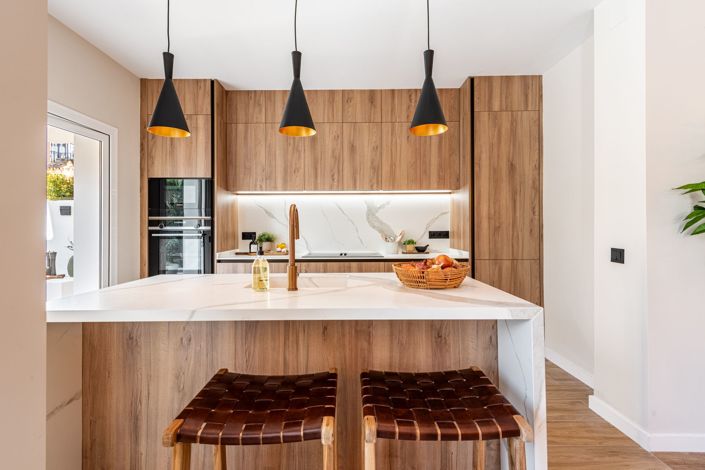 Image No.16-4 Bed Townhouse for sale