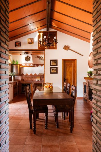 Image No.16-5 Bed House for sale