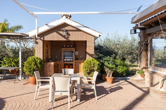 Image No.13-5 Bed House for sale