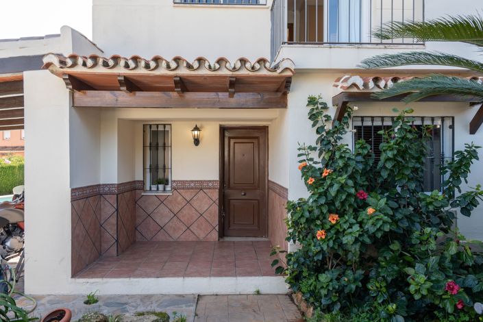 Image No.25-3 Bed House for sale