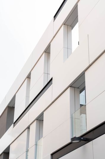 Image No.25-3 Bed Apartment for sale