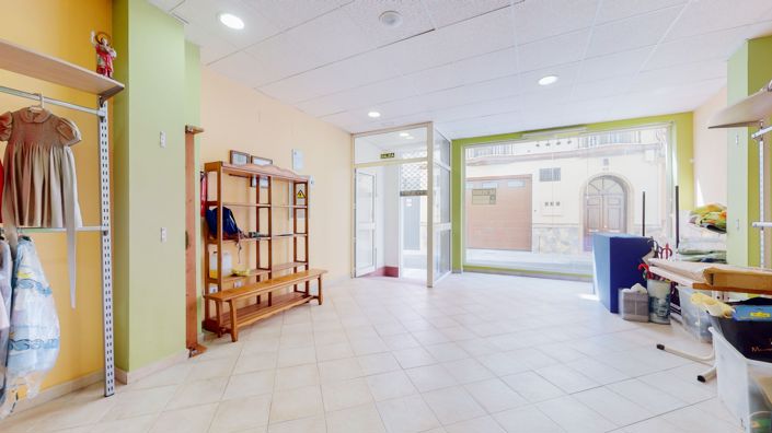 Image No.8-1 Bed Commercial for sale