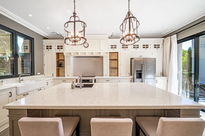 Image No.10-6 Bed Villa for sale