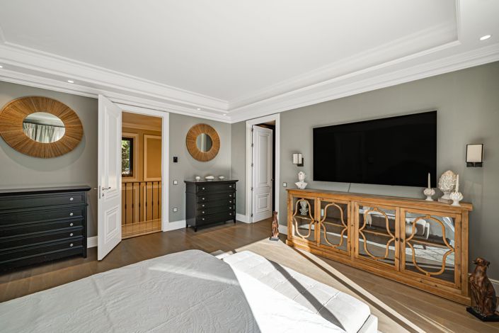 Image No.20-6 Bed Villa for sale