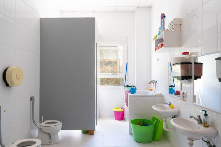 Image No.21-Commercial for sale