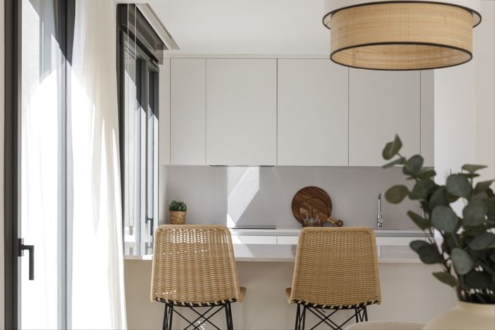 Image No.12-4 Bed Townhouse for sale