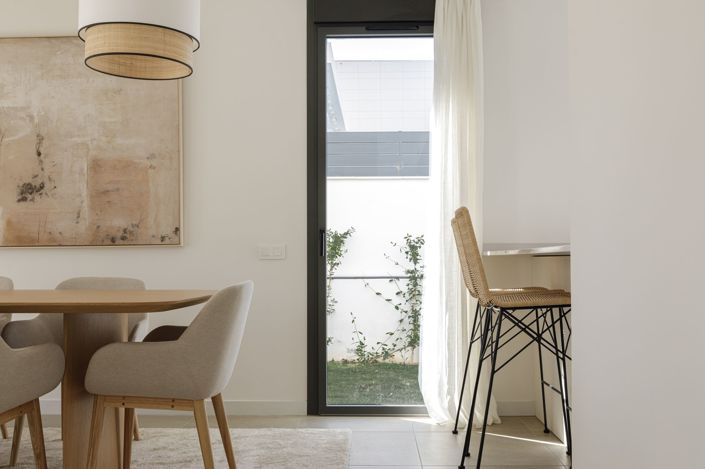 Image No.5-4 Bed Townhouse for sale