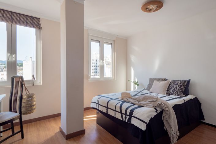 Image No.18-2 Bed Apartment for sale