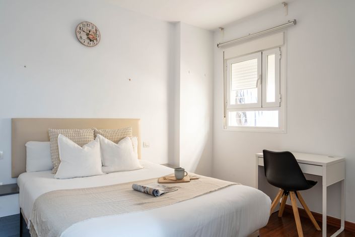 Image No.6-2 Bed House for sale